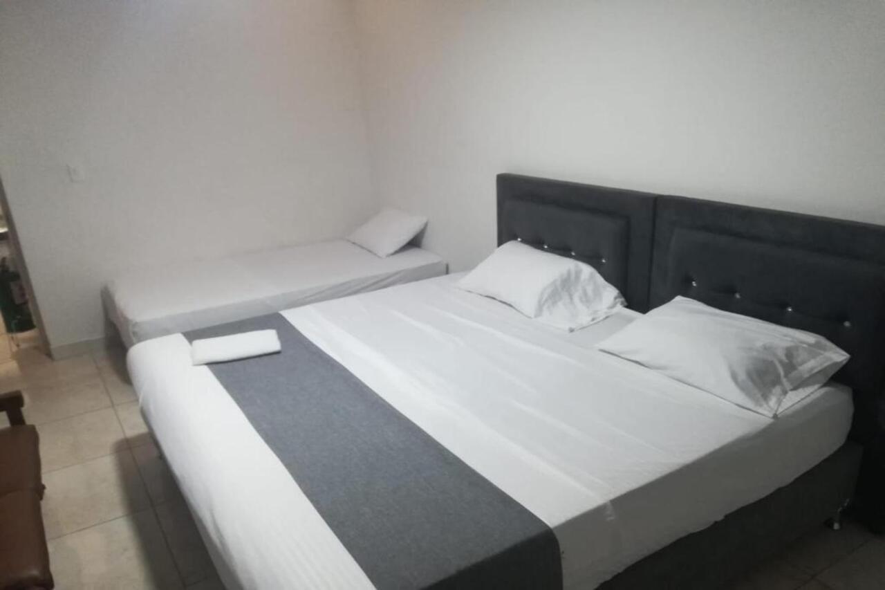 Hotel Neiva Urdaneta Экстерьер фото
